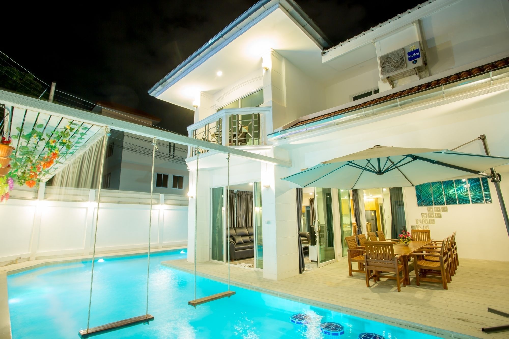 The Ville Modern Viewpoint Pool Villa Паттая Екстер'єр фото